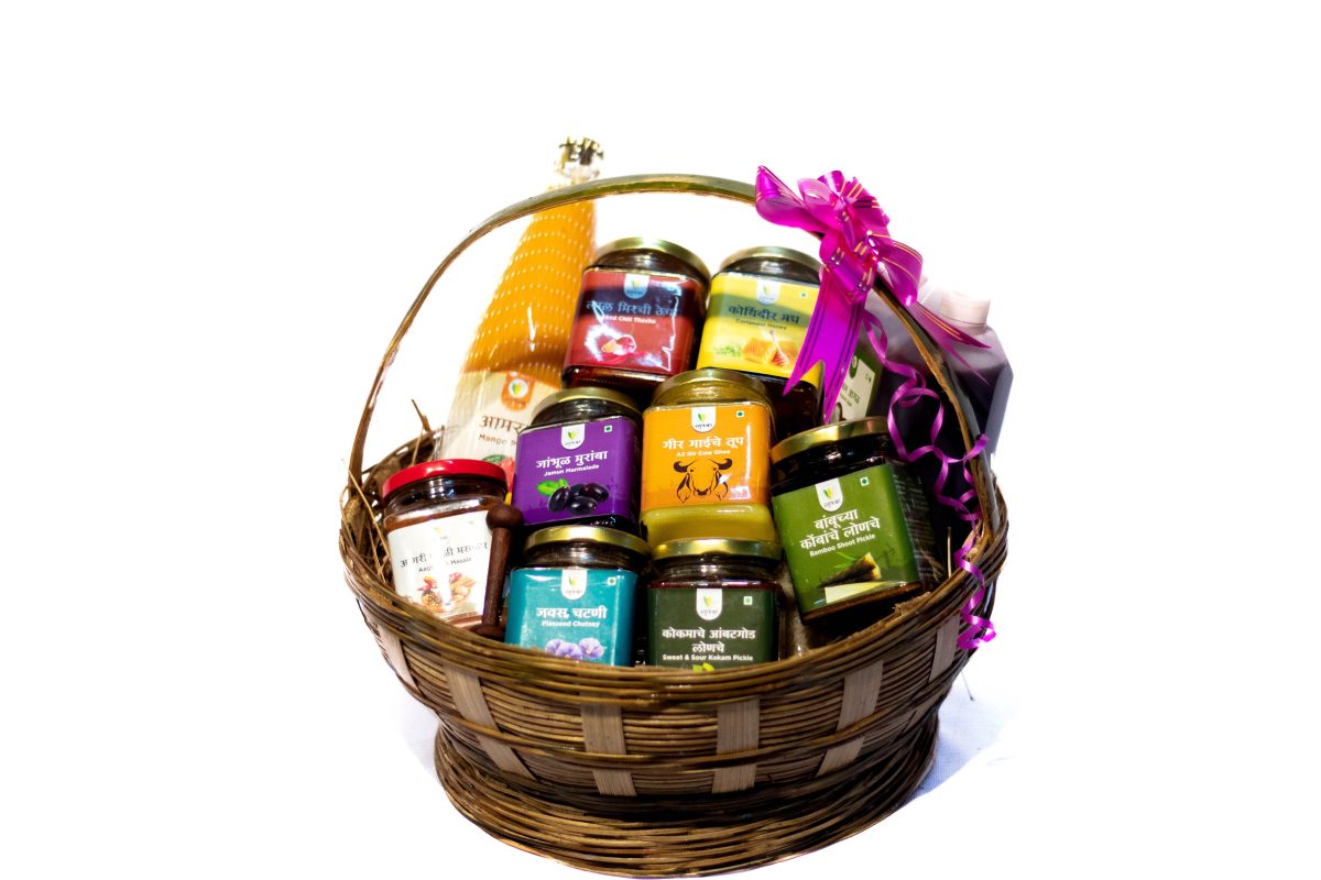 Delightful Bite Grande Gift Basket